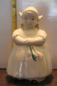 lot 9906 image: Antique Dutch Girl Cookie Jar