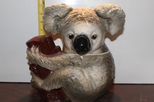 lot 9909 image: Koala Cookie Jar unmarked