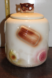 lot 9910 image: Pretzel Lid Cookie Jar unmarked