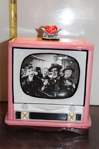 lot 9928 image: I Love Lucy TV Cookie Jar