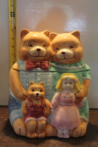 lot 9951 image: Home Collection A Girl Named Goldilocks Cookie Jar