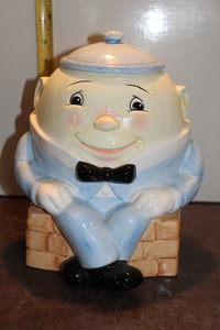 lot 9958 image: Humpty Dumpty Cookie Jar
