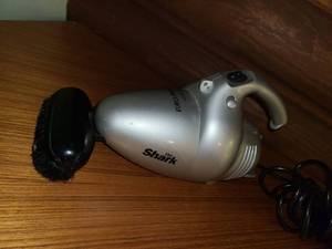 lot 1005 image: Shark EURO PRO X. Small Hand Held Vacuum