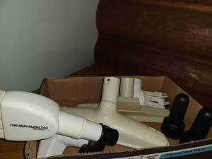 lot 1008 image: Miscellaneous Extra Vacuum Attachments