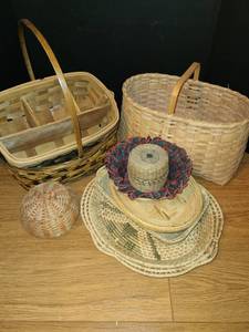 lot 1057 image: Wicker Baskets. 9 pcs.