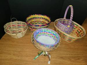 lot 1062 image: Wicker Baskets. Mostly Easter Baskets. 7 pcs.