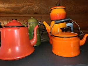 lot 1070 image: 4 Pcs. Metal Coffee Pots
