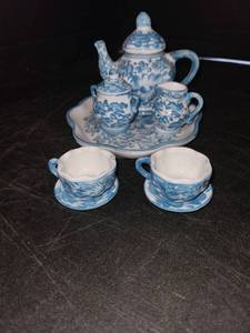 lot 1116 image: Miniature Tea Set. 10 pcs