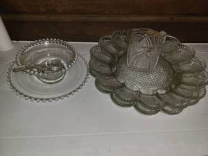 lot 1143 image: Miscellaneous Glass. 6 Pcs.