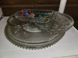 lot 1146 image: Miscellaneous Glass. 5 pcs. Tray with glass Candy. 10 pcs. of Candy