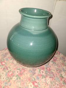 lot 1149 image: Vase. GreenTeal