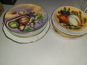 lot 1156 image: 14 Pcs. Fruit Plates