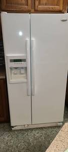lot 1174 image: WHIRLPOOL Refrigerator 66 x 33 x 38