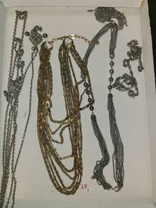 lot 1500 image: 3 Necklaces. Costume Jewelry. 1 is broken