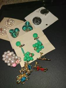 lot 1508 image: Earrings. CLIP ON Costume Jewelry 7 pairs