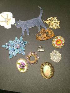 lot 1511 image: Brooches. 11 pcs. Costume Jewelry. Hand Carved Wooden Brooch says Judy