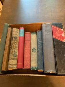 lot 2000 image: Assorted hardback books
