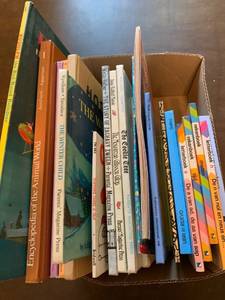lot 2002 image: Assorted children�s books