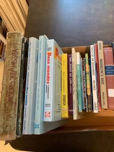 lot 2003 image: Assorted books
