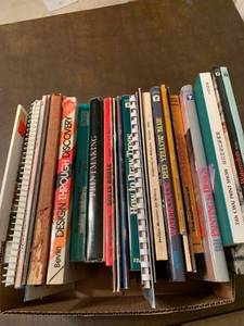 lot 2048 image: Assorted books