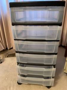 lot 2079 image: Small six drawer storage unit