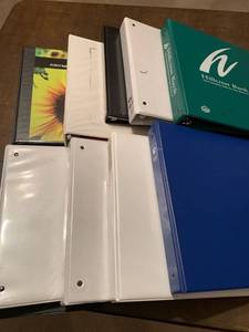 lot 2085 image: Assorted looseleaf binder�s
