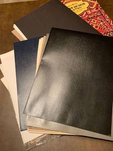 lot 2087 image: Assorted papers and folders