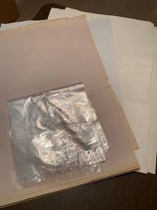 lot 2094 image: Assorted paper 25 x 18 and plastic bags