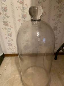 lot 2097 image: Large glass dome 25 x 10