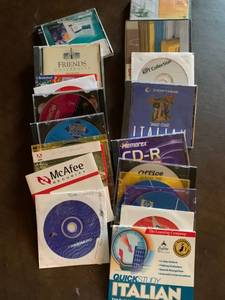 lot 2105 image: Assortment of software