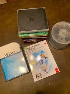 lot 2107 image: Assorted software and CD storage