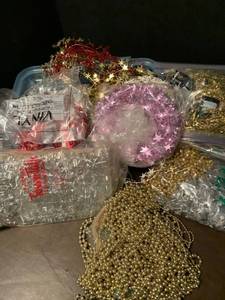 lot 2120 image: Assorted Christmas decor