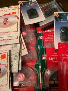 lot 2137 image: Christmas light clips hooks and suction cups