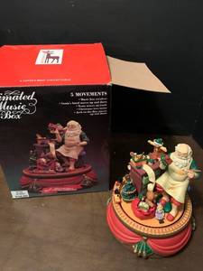 lot 2139 image: Animated music box not working