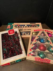 lot 2156 image: Vintage Christmas lights and shiny bright ornaments