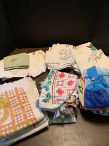 lot 2197 image: Kitchen towels and small tablecloth