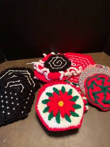lot 2203 image: Potholders