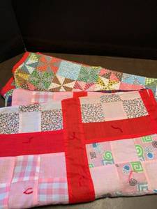 lot 2231 image: Quilt throws