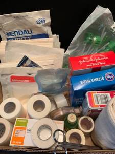 lot 2239 image: First aid items