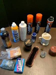 lot 2242 image: Assorted soaps shaving cream and bathroom items