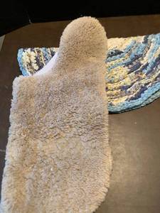 lot 2243 image: Two bathroom rugs