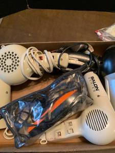lot 2249 image: Assorted hairdryers