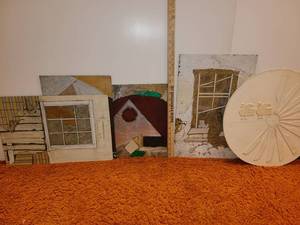 lot 3081 image: 7 pcs. of Random Art. Raised Up Art