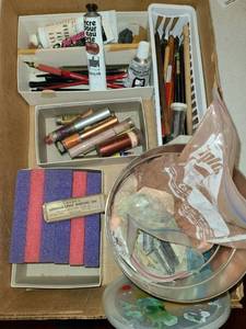 lot 3106 image: Artist Supplies. Soft Pastels, Powders,exact o knives, etching ink, and other miscellaneous
