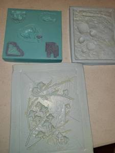 lot 3128 image: Molds. 3 different molds.
