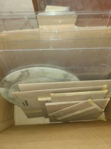 lot 3301 image: Plexi Glass. 16 pcs. 17 x 19 to 5 x 8. Some are Frosted