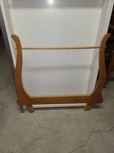 lot 3409 image: Towel Holder. Approximately 30 tall
