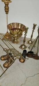 lot 3454 image: Various Wooden and Brass Items
