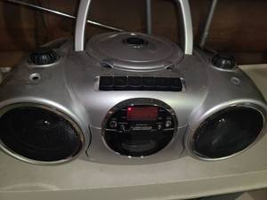 lot 4005 image: CD Player. Radio, Cassette Player, and CD Player. WORKS