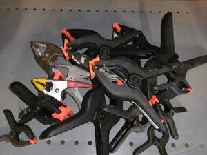 lot 4012 image: Clips. Various Sizes